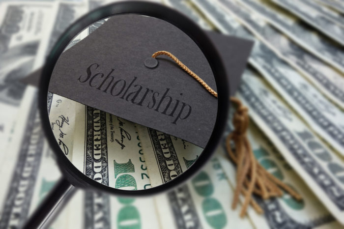 College extends scholarship deadlines